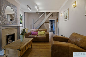 Living room- click for photo gallery